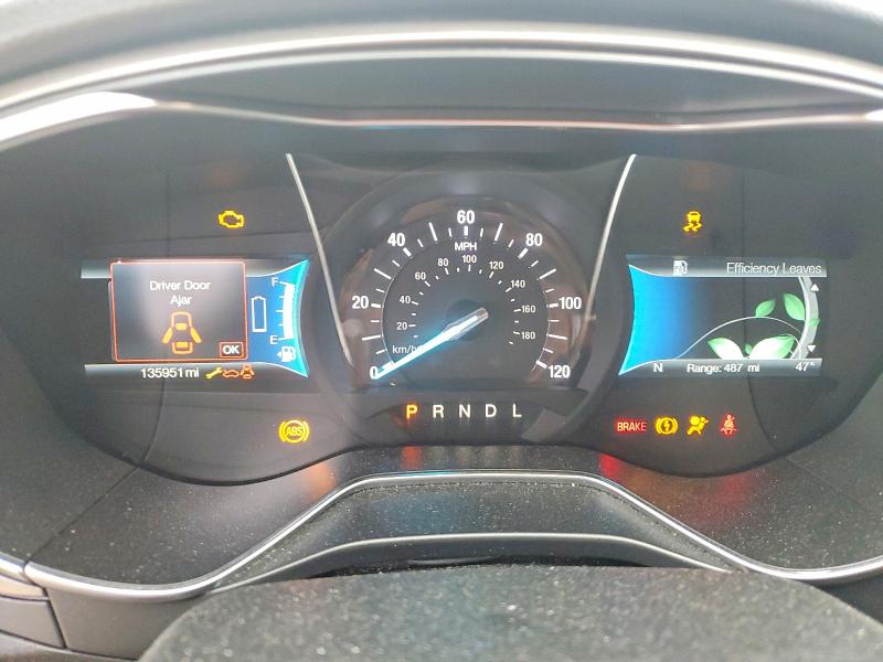 Photo 9 from auction – 2018 FORD FUSION with VIN 3FA6P0LU9JR133352