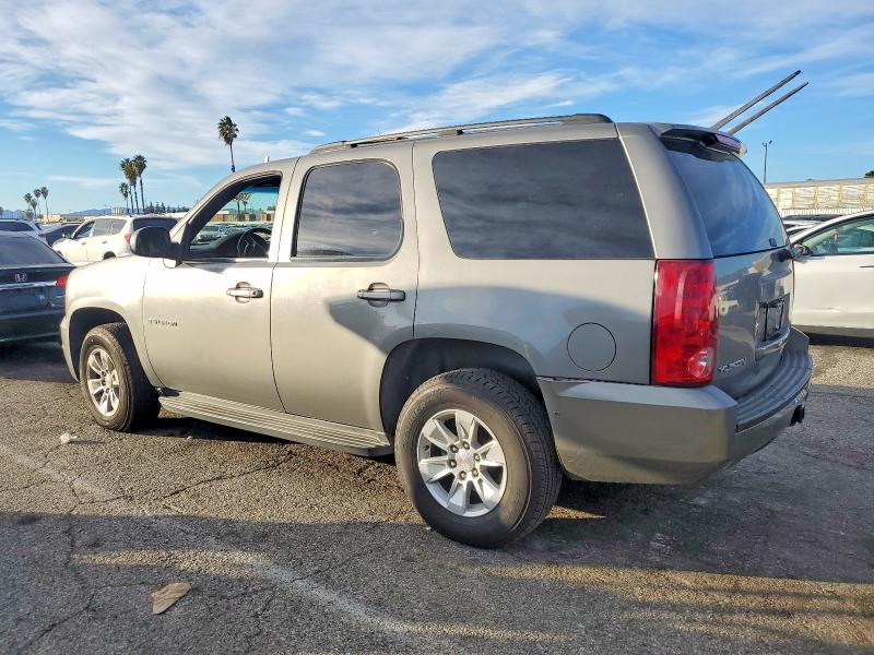 Photo 2 from auction – 2007 GMC YUKON with VIN 1GKFC13J37J123988