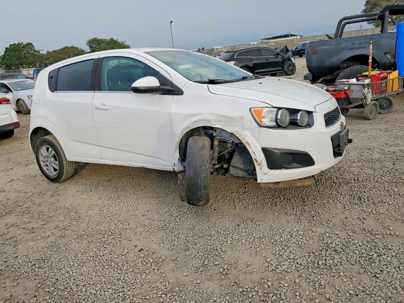 Photo 4 from auction – 2015 CHEVROLET SONIC LT with VIN 1G1JD6SG1F4125685