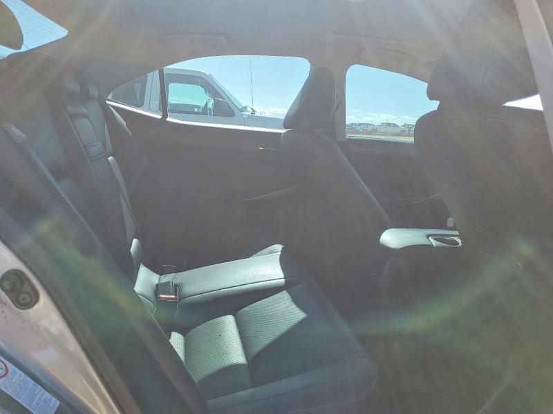 Photo 10 from auction – 2016 LEXUS IS with VIN JTHCM1D22G5002914