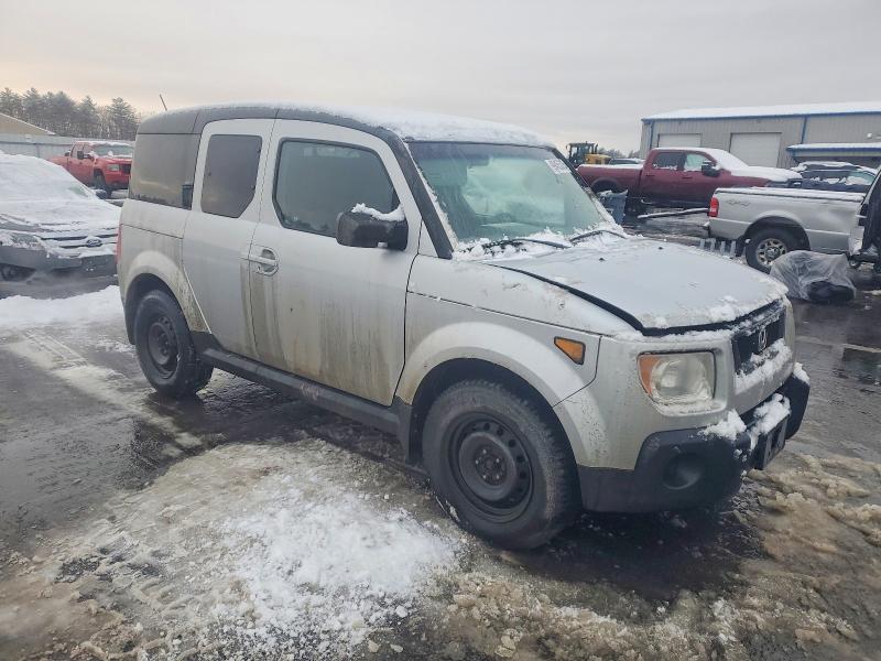 Photo 4 from auction – 2006 HONDA ELEMENT EX with VIN 5J6YH18736L004225