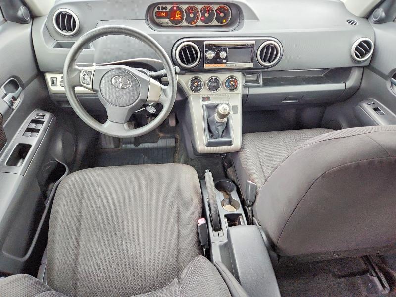 Photo 8 from auction – 2010 TOYOTA SCION XB with VIN JTLZE4FE7A1107100