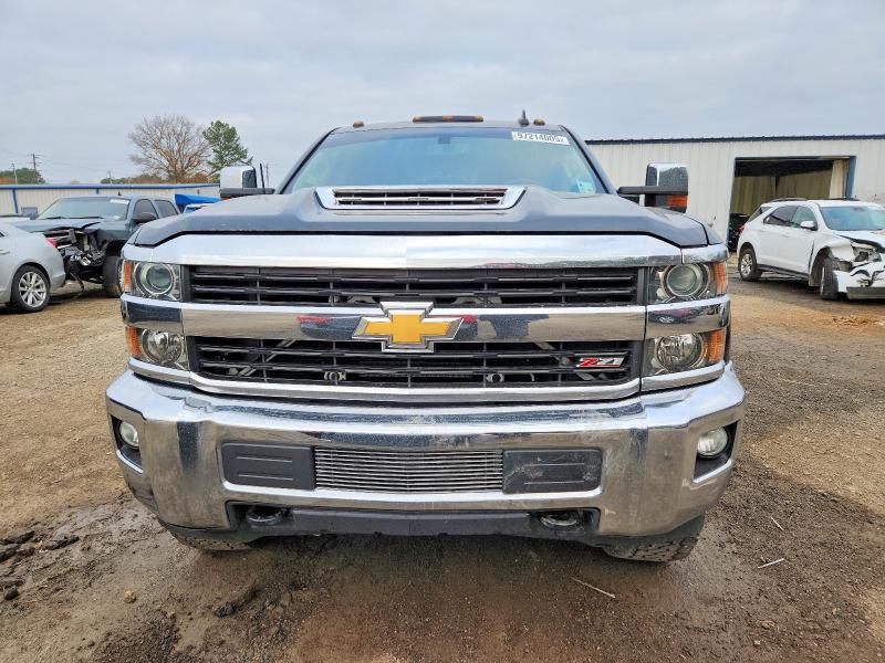 Photo 5 from auction – 2017 CHEVROLET SILVERADO with VIN 1GC1KVEYXHF191767