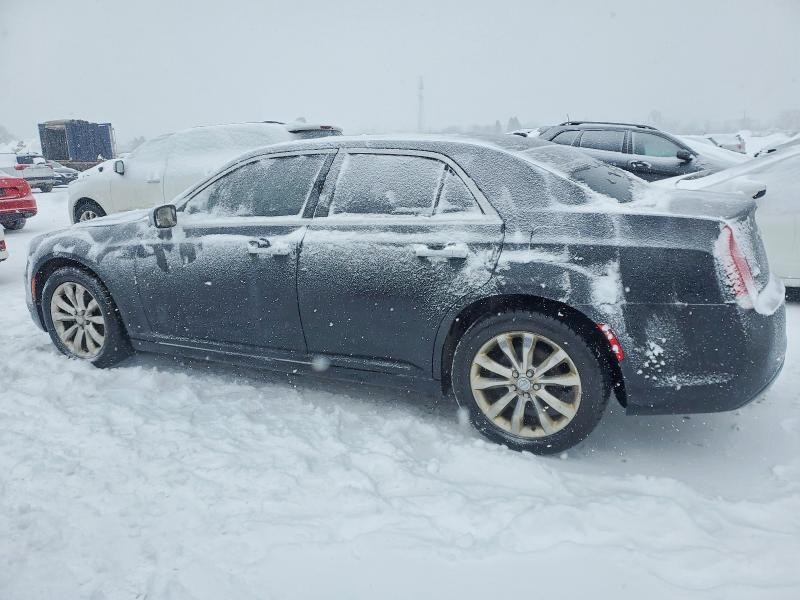 Photo 2 from auction – 2015 CHRYSLER 300C PLATI with VIN 2C3CCASGXFH864583