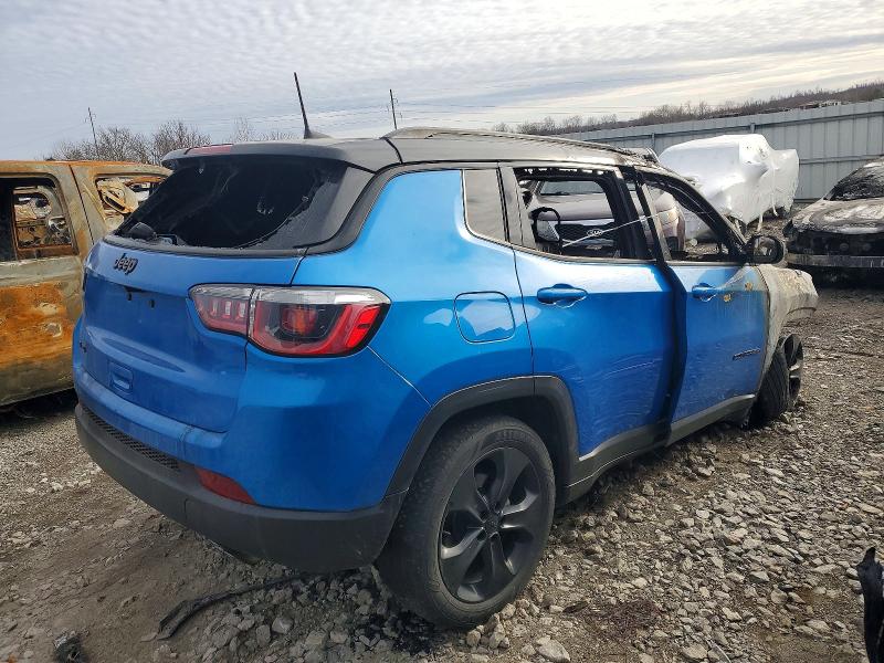 Photo 3 from auction – 2019 JEEP COMPASS with VIN 3C4NJDBB4KT829037