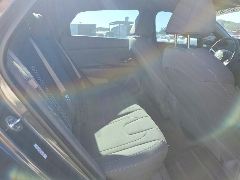 Photo 10 from auction – 2024 HYUNDAI ELANTRA with VIN KMHLM4DG2RU674359