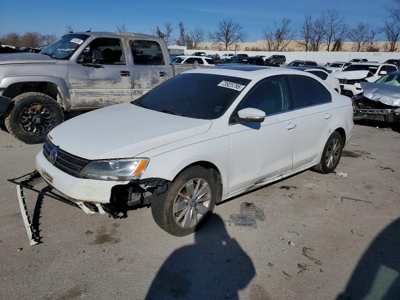 VOLKSWAGEN JETTA 2015 with VIN 3VWD07AJ0FM309147 - Photo from auction