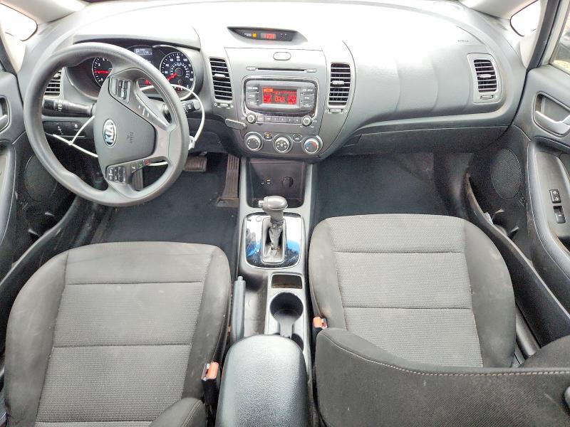 Photo 8 from auction – 2018 KIA FORTE with VIN 3KPFK4A79JE202495