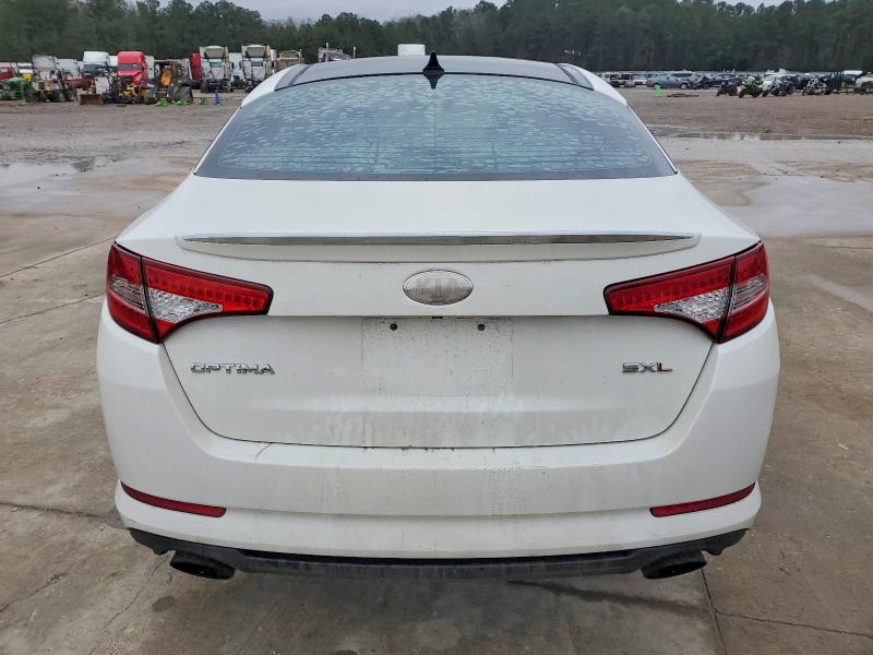 Photo 6 from auction – 2013 KIA OPTIMA SX with VIN 5XXGR4A61DG218533
