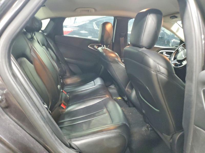 Photo 10 from auction – 2017 CHRYSLER 200 with VIN 1C3CCCAB4HN509548