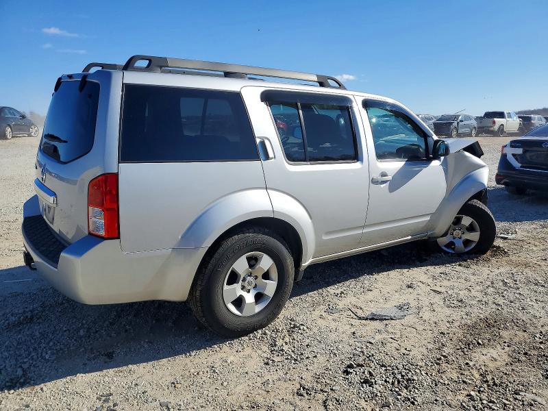 Photo 3 from auction – 2011 NISSAN PATHFINDER with VIN 5N1AR1NB7BC628189