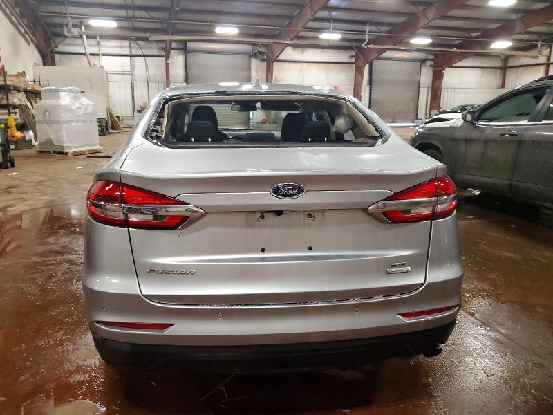 Photo 6 from auction – 2020 FORD FUSION with VIN 3FA6P0HDXLR107631