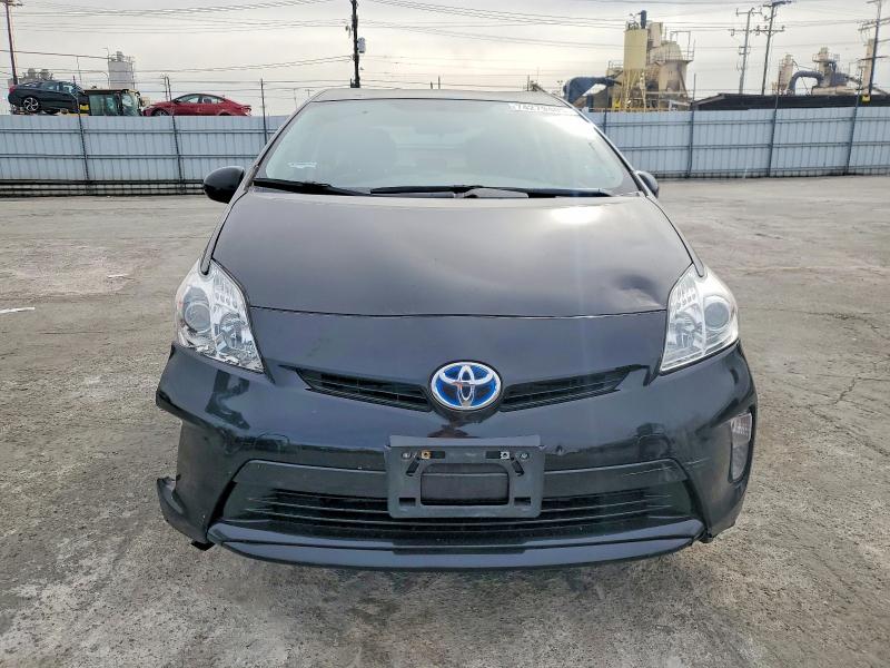 Photo 5 from auction – 2015 TOYOTA PRIUS with VIN JTDKN3DU3F1882700