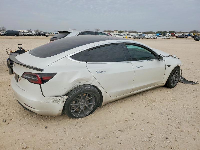 Photo 3 from auction – 2020 TESLA MODEL 3 with VIN 5YJ3E1EA7LF659883