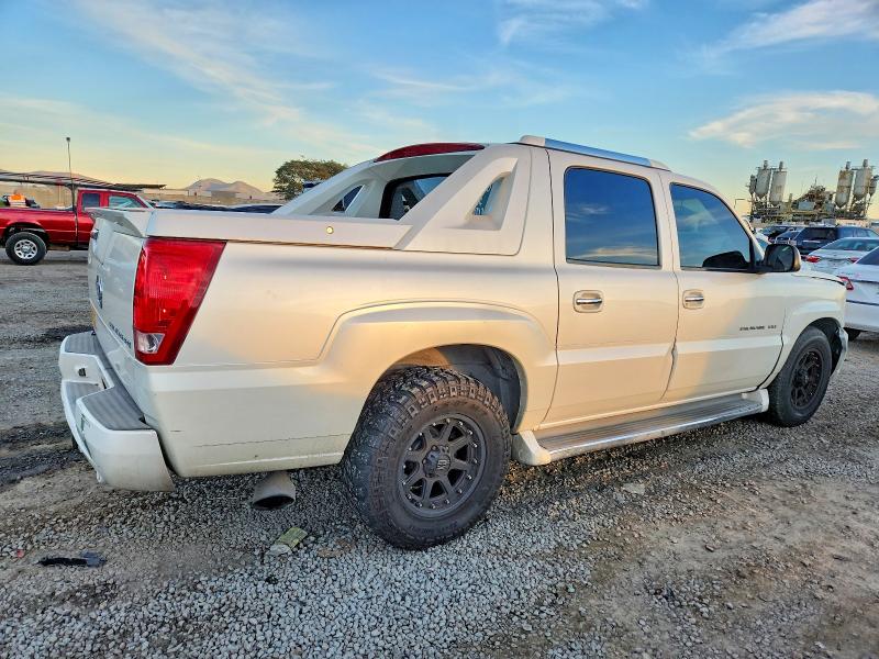 Photo 3 from auction – 2002 CADILLAC ESCALADE E with VIN 3GYEK63N72G266912
