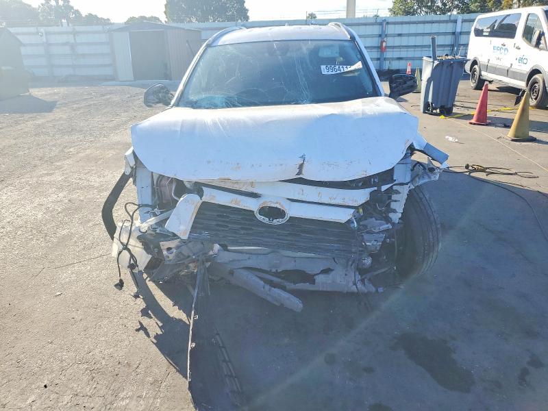 Photo 5 from auction – 2019 TOYOTA RAV4 LE with VIN 2T3H1RFV8KC019600