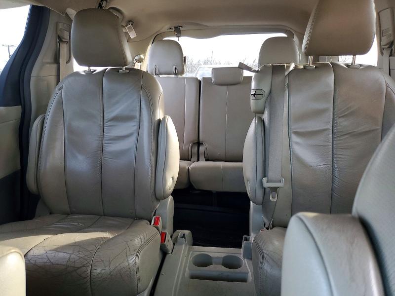 Photo 10 from auction – 2011 TOYOTA SIENNA with VIN 5TDYK3DC5BS116359