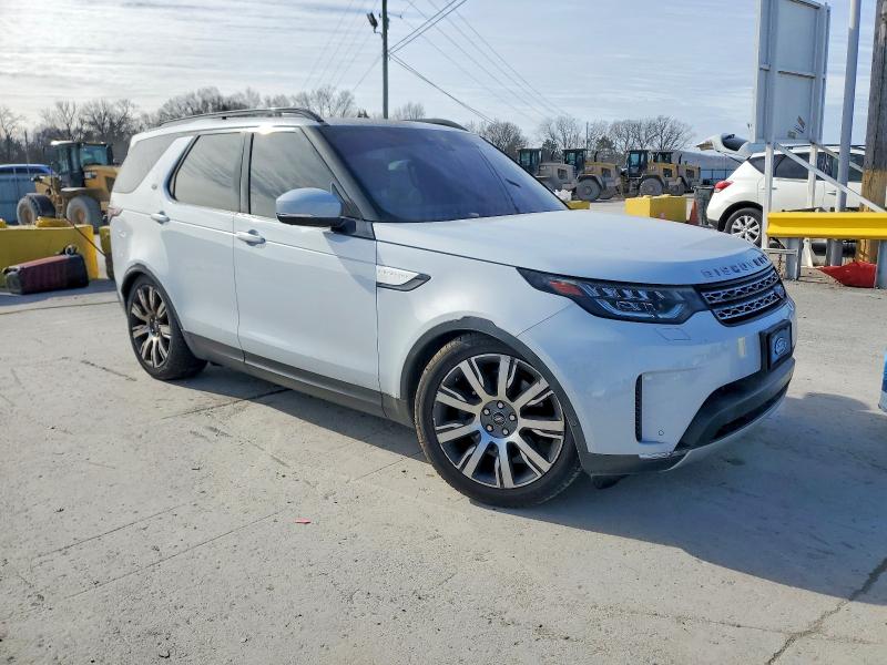 Photo 4 from auction – 2017 LAND ROVER DISCOVERY with VIN SALRHBBV4HA041413