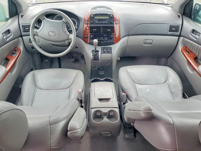 Photo 8 from auction – 2004 TOYOTA SIENNA with VIN 5TDZA22C14S053834