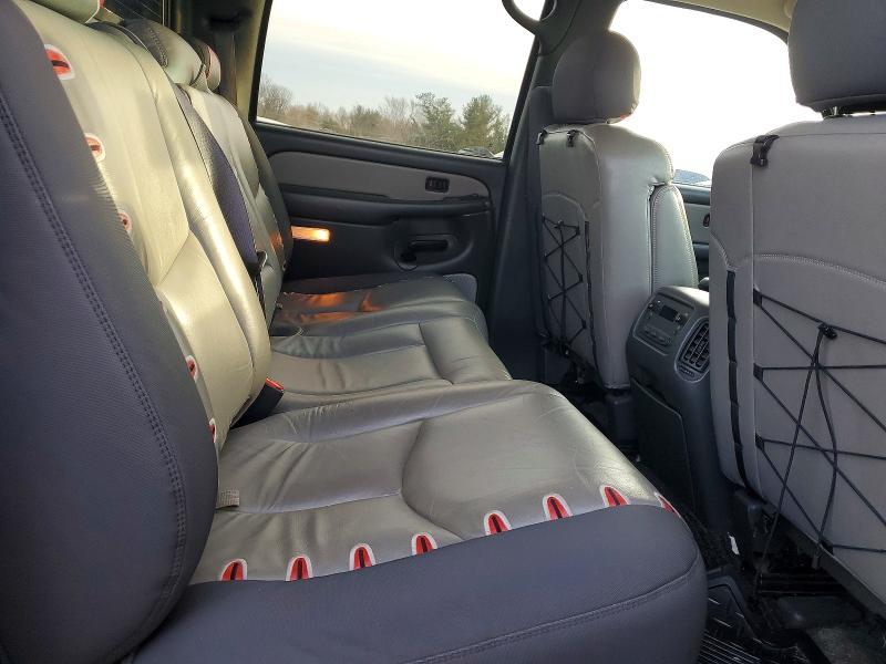 Photo 10 from auction – 2003 CHEVROLET AVALANCHE with VIN 3GNEK13T13G109943