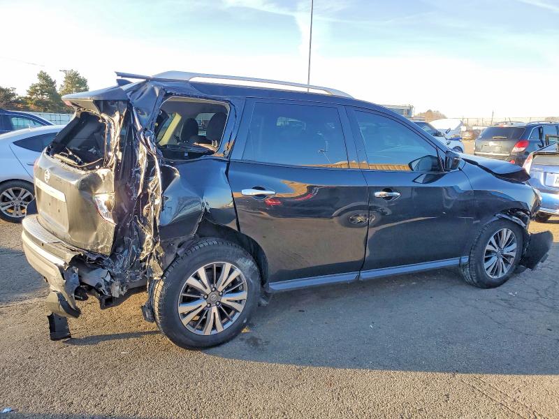 Photo 3 from auction – 2019 NISSAN PATHFINDER with VIN 5N1DR2MM0KC596613