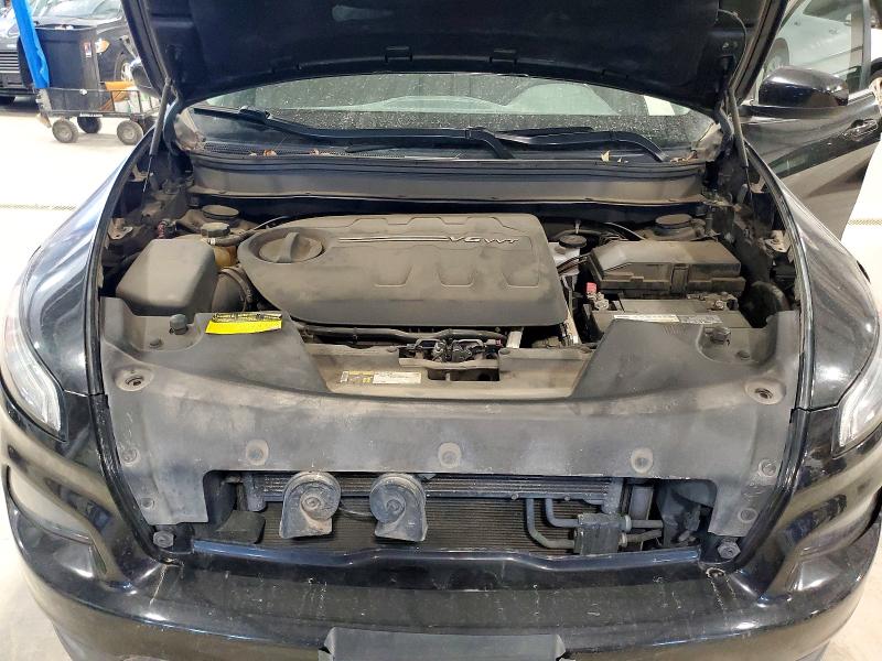Photo 12 from auction – 2016 JEEP CHEROKEE with VIN 1C4PJMCS5GW227563