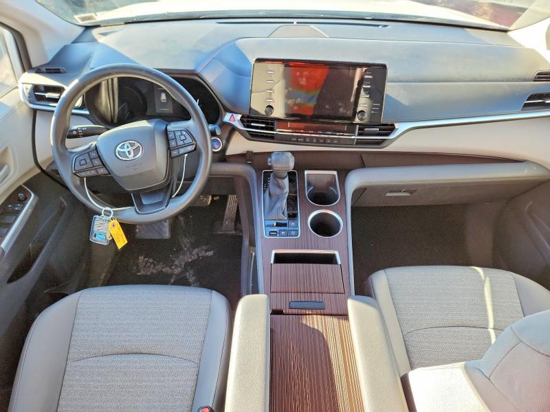 Photo 8 from auction – 2022 TOYOTA SIENNA LE with VIN 5TDKRKEC3NS118934