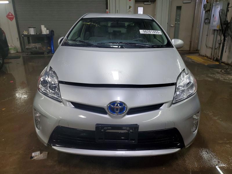 Photo 5 from auction – 2014 TOYOTA PRIUS with VIN JTDKN3DU4E1760944
