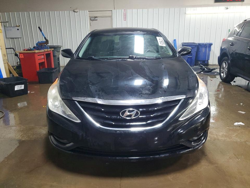 Photo 5 from auction – 2013 HYUNDAI SONATA with VIN 5NPEB4AC8DH517409