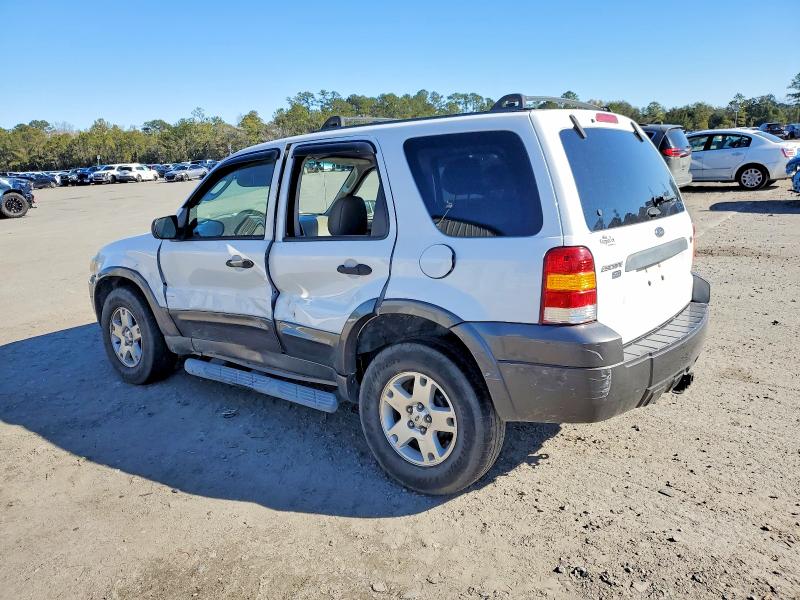Photo 2 from auction – 2006 FORD ESCAPE XLT with VIN 1FMYU03156KA24461