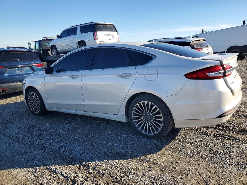 Photo 2 from auction – 2017 FORD FUSION with VIN 3FA6P0HD4HR154354