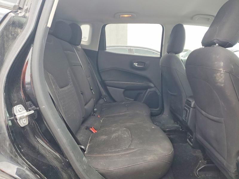 Photo 11 from auction – 2018 JEEP COMPASS with VIN 3C4NJDAB3JT480422
