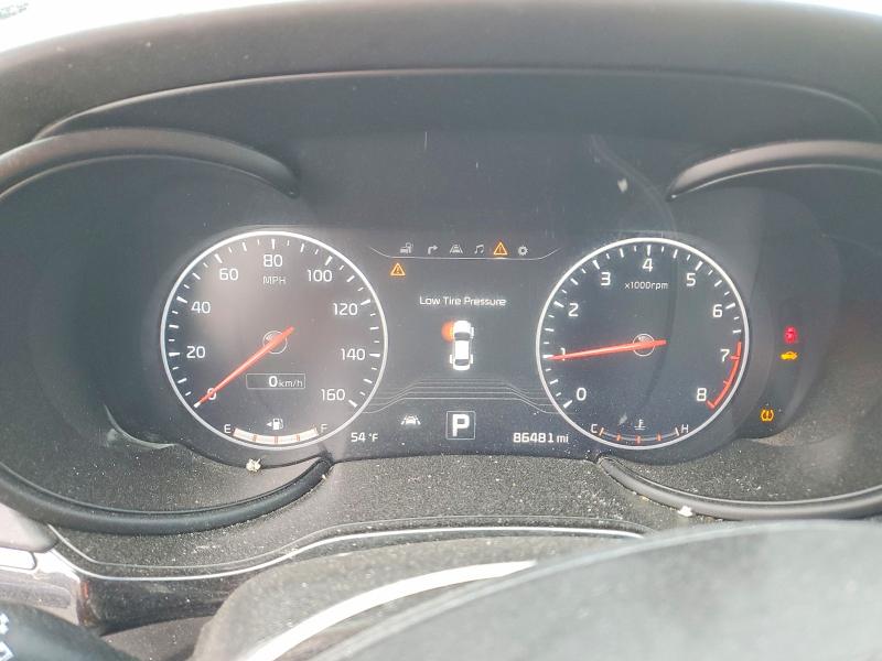 Photo 9 from auction – 2017 KIA K900 with VIN KNALW4D45H6036546