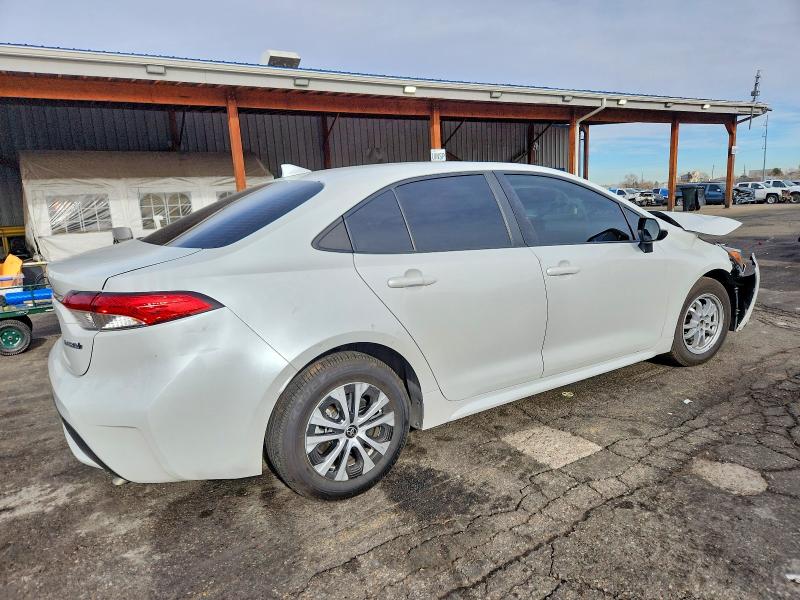 Photo 3 from auction – 2022 TOYOTA COROLLA LE with VIN JTDEAMDE5NJ042620