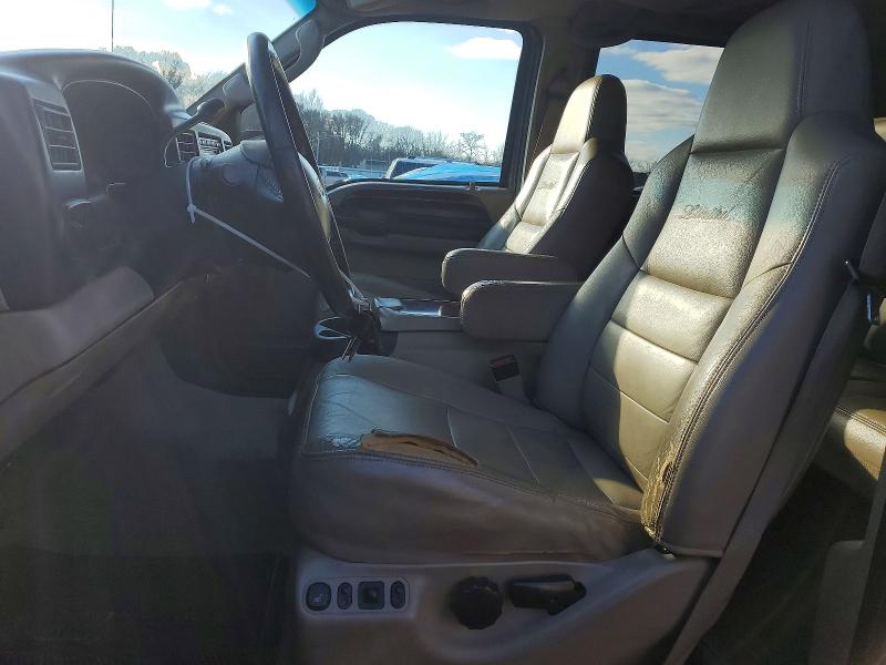 Photo 7 from auction – 2005 FORD EXCURSION with VIN 1FMNU42P35EC66338