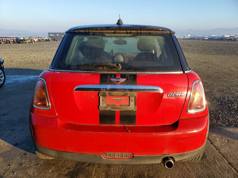Photo 6 from auction – 2010 MINI COOPER with VIN WMWMF3C59ATZ65252
