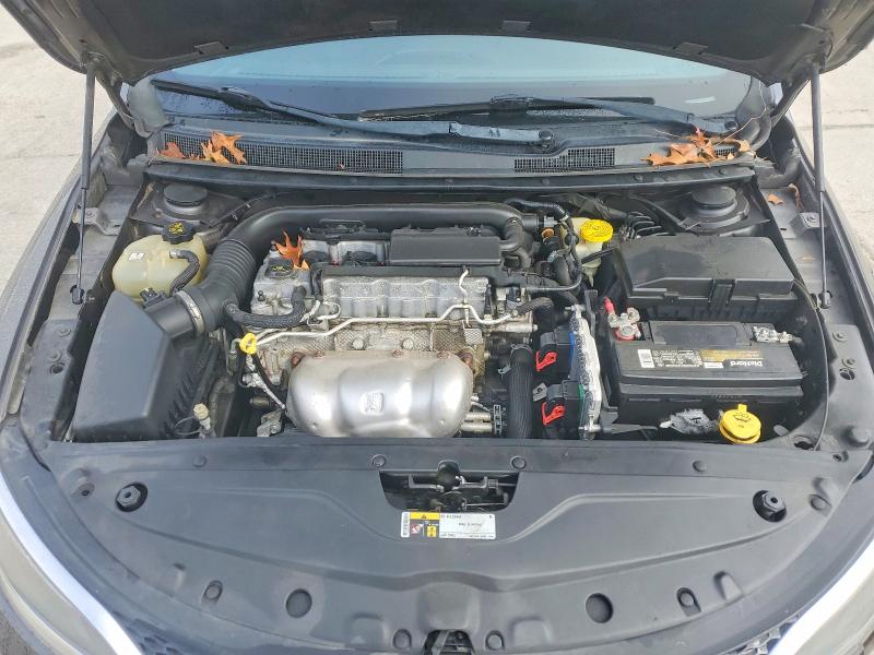 Photo 11 from auction – 2015 CHRYSLER 200 LIMITE with VIN 1C3CCCAB4FN646289