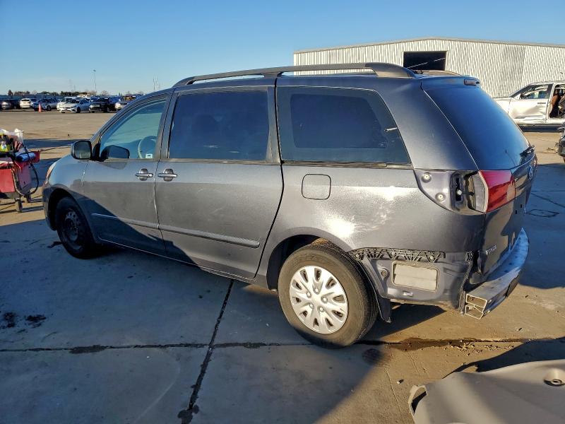 Photo 2 from auction – 2010 TOYOTA SIENNA CE with VIN 5TDKK4CC1AS316036