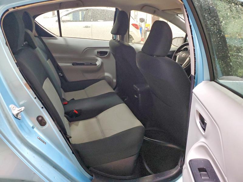Photo 10 from auction – 2012 TOYOTA PRIUS C with VIN JTDKDTB34C1009112