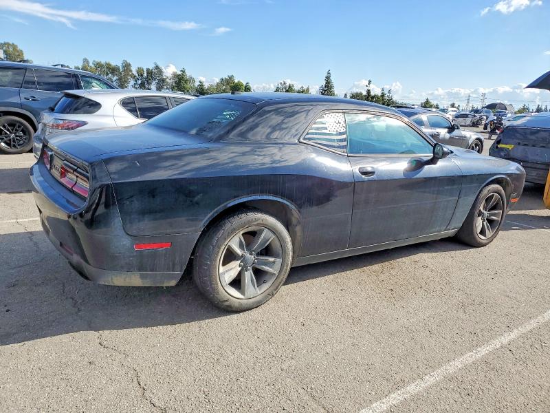 Photo 3 from auction – 2016 DODGE CHALLENGER with VIN 2C3CDZAG0GH176865