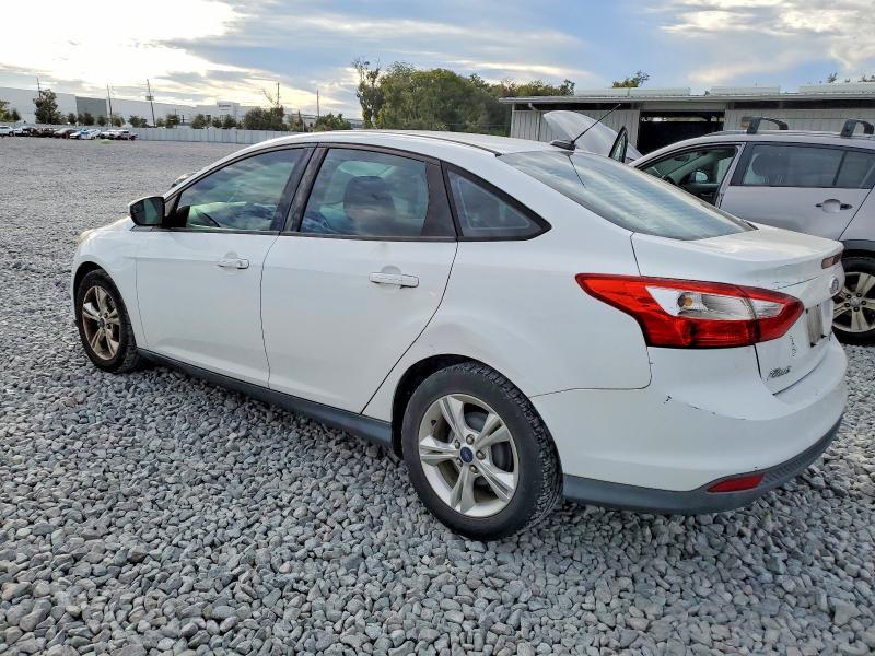 Photo 2 from auction – 2013 FORD FOCUS SE with VIN 1FADP3F21DL376384