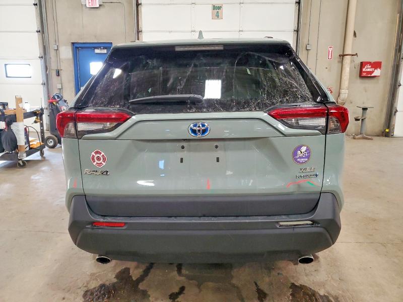Photo 6 from auction – 2019 TOYOTA RAV4 XLE with VIN 2T3RWRFV0KW018090