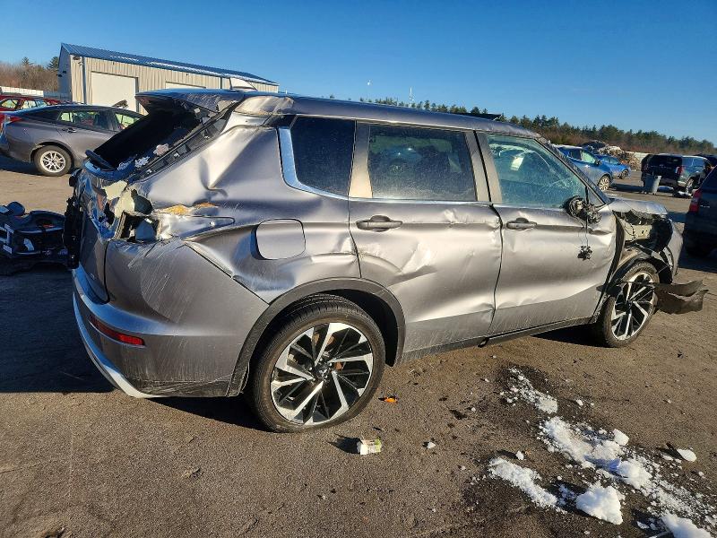 Photo 3 from auction – 2022 MITSUBISHI OUTLANDER with VIN JA4J4UA89NZ017185