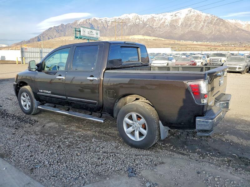 Photo 2 from auction – 2014 NISSAN TITAN with VIN 1N6AA0EC2EN520177