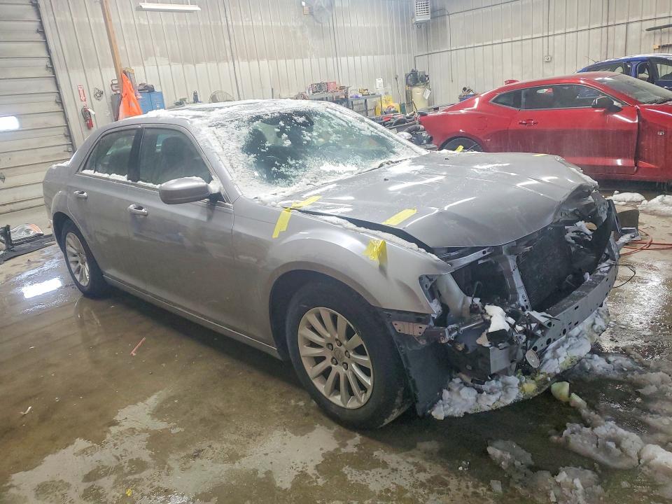 Photo 4 from auction – 2014 CHRYSLER 300 with VIN 2C3CCAAG9EH212764