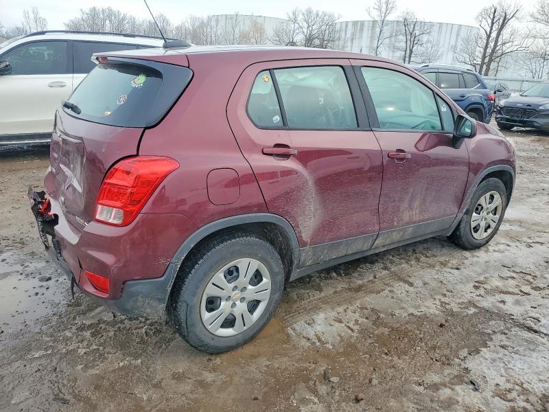 Photo 3 from auction – 2017 CHEVROLET TRAX with VIN 3GNCJKSB3HL211719