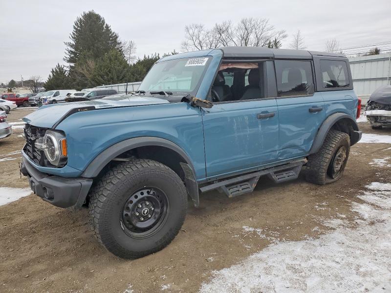 FORD BRONCO 2022 z numerem VIN 1FMDE5BH2NLB61714 - Zdjęcie z aukcji