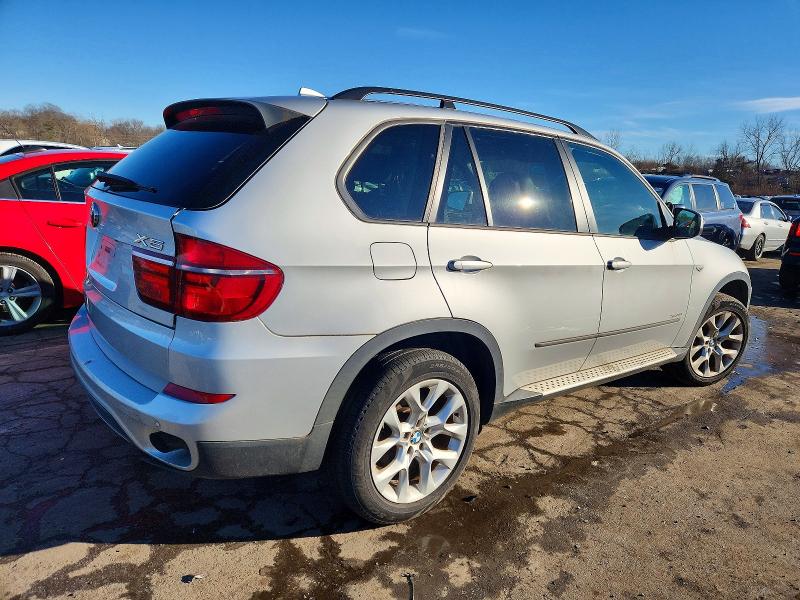 Photo 3 from auction – 2011 BMW X5 with VIN 5UXZV4C53BL408175