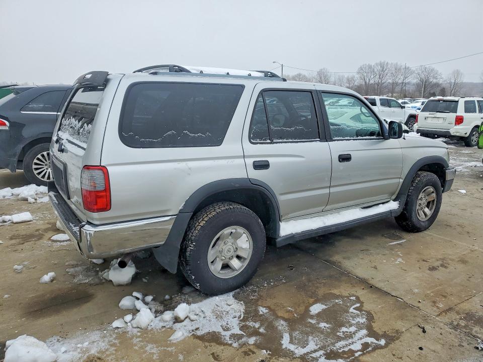Photo 3 from auction – 2000 TOYOTA 4RUNNER with VIN JT3GM84R1Y0065689