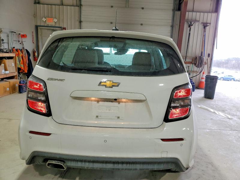 Foto 6 de la subasta – 2020 CHEV SONIC con VIN 1G1JG6SB9L4122427
